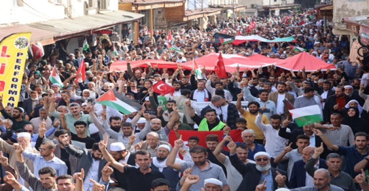 AK Parti Yönetiminden Gazze’ye Destek Yürüyüşü
