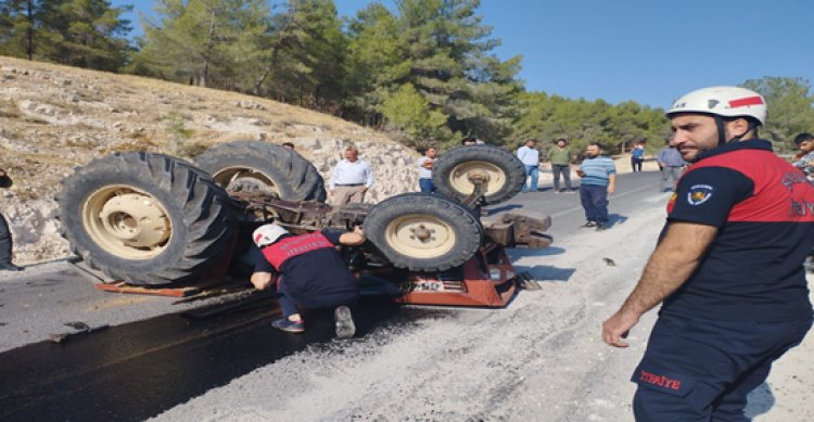 Karaköprü’de traktör devrildi: 1 ölü